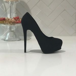 Steve Madden 5.5” Suede Oliveaa Platform Pump